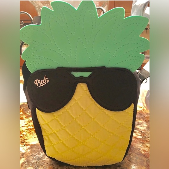 Victoria’s Secret PINK Pineapple Cooler Lunchbox - Picture 5 of 16